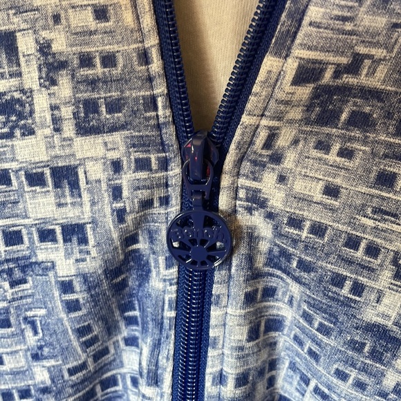 Bench Sweater Hoodie (2010 vintage) - Picture 11 of 11